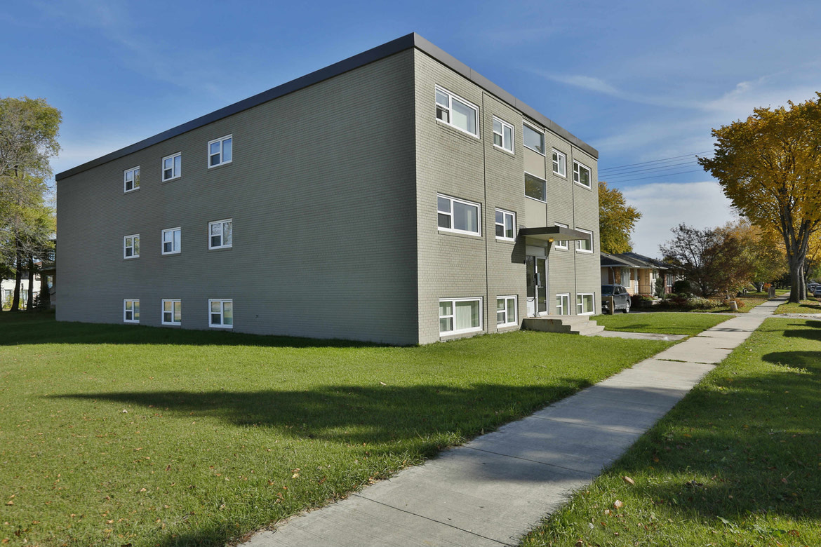 2 Bedroom 595 Fleming Avenue